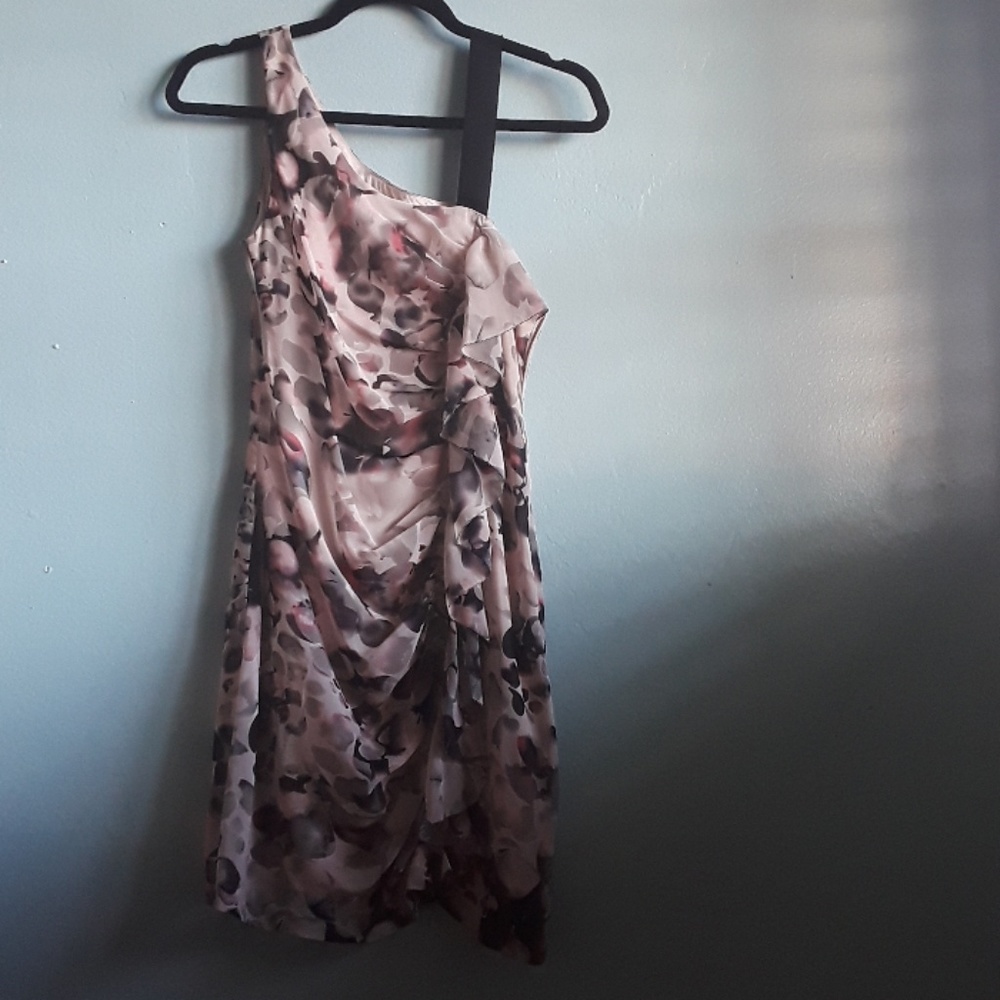 One shoulder dress